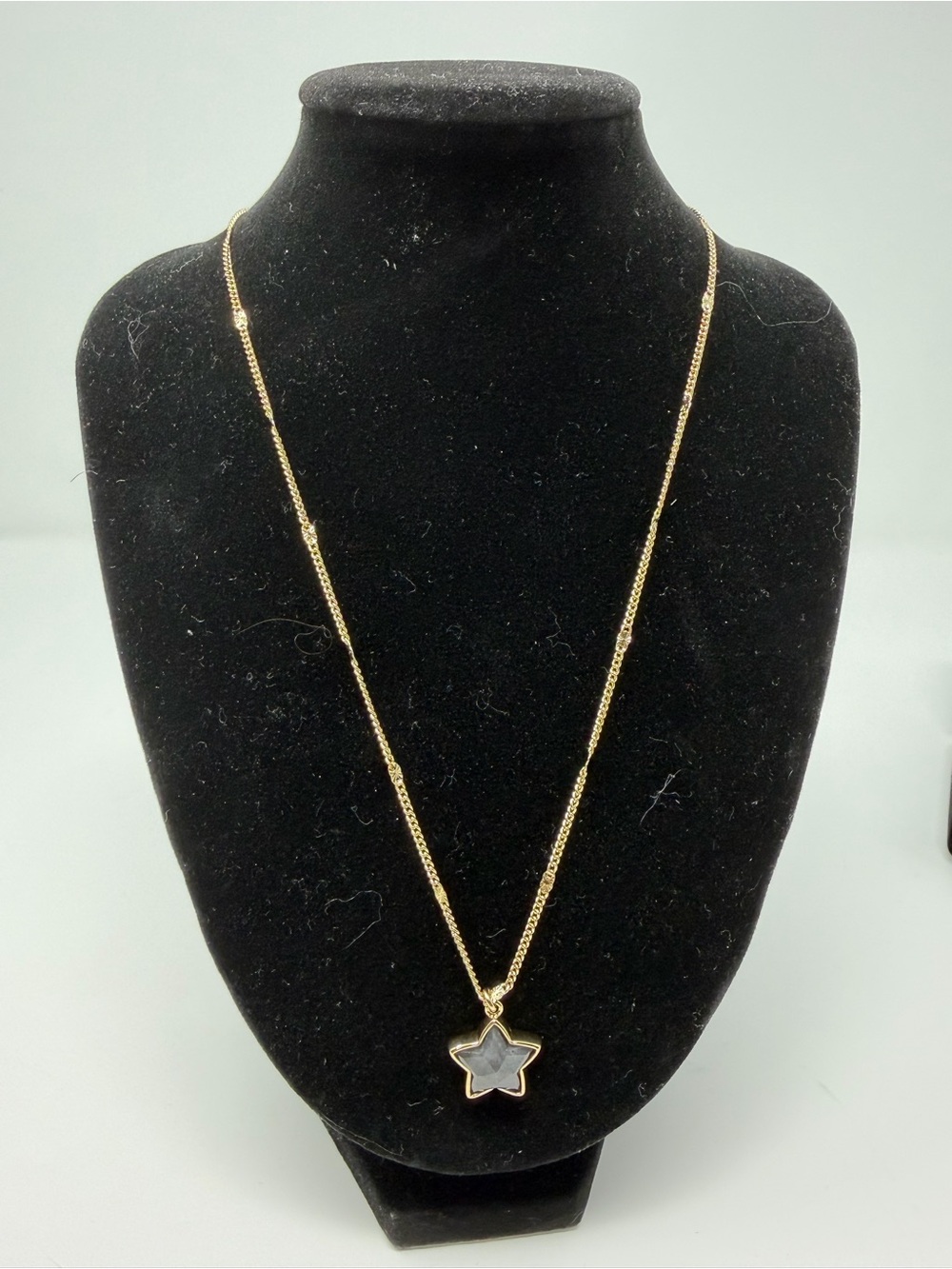 Luna Norte Gold Star Pendant Necklace